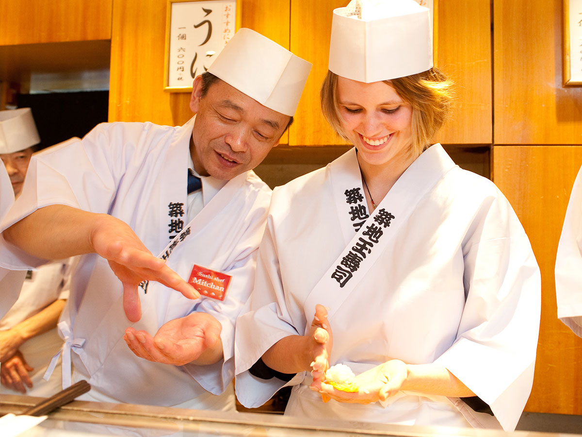 Tama Sushi (sushi-making experience)_2