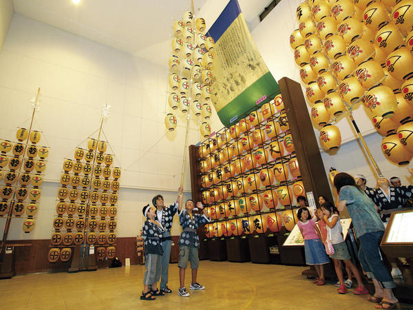 Akita City Folklore and Performing Arts Center (Neburi Nagashi Kan Hall)